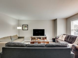 226 S Hoyne Ave #ID1255618P, Chicago, IL