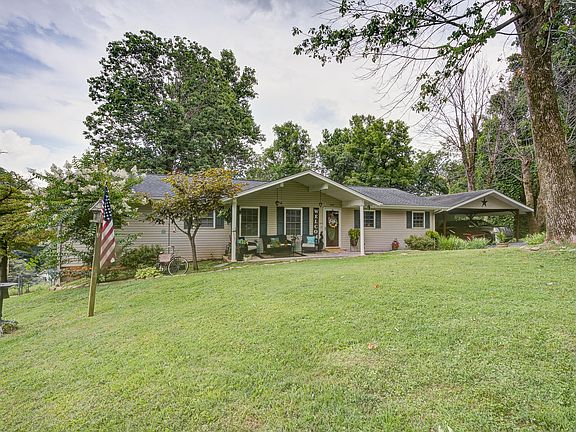 2nd image of 104 Pleasant Dr