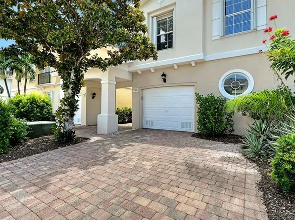 1531 Burgos Dr, Sarasota, FL 34238