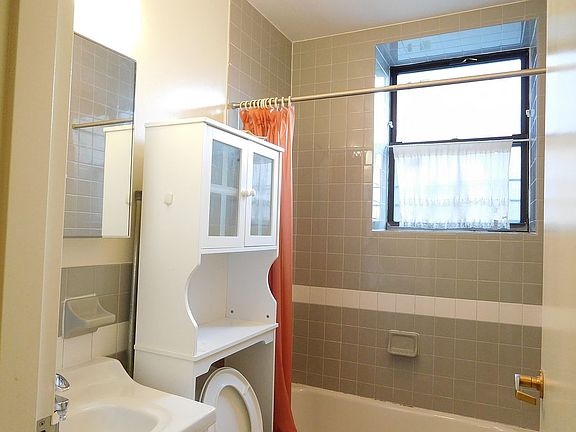 5th image of 2181-C Adam C Powell Blvd Unit 2E
