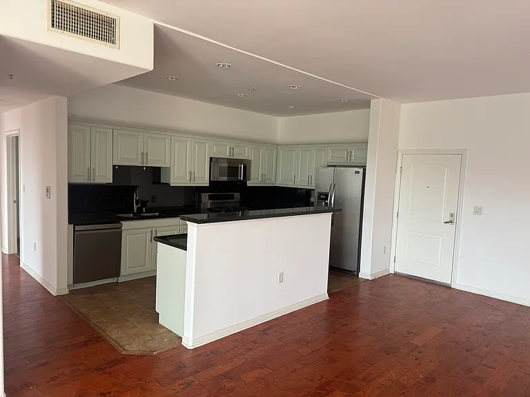 3750 Santa Rosalia Dr #513 — Photo 15