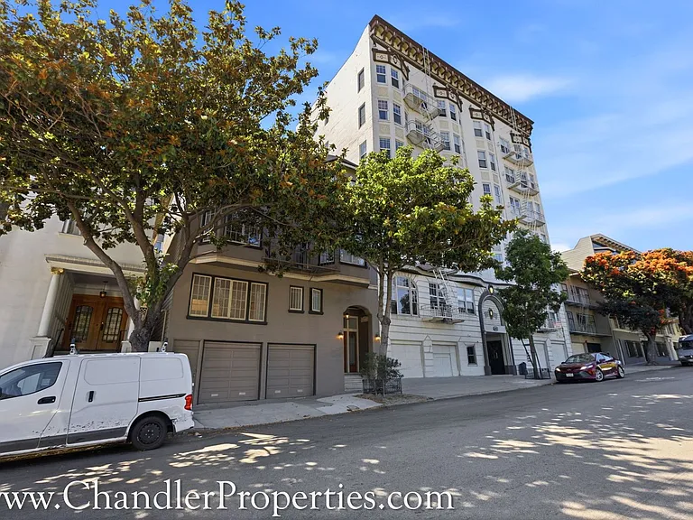 605 Scott St — Photo 12