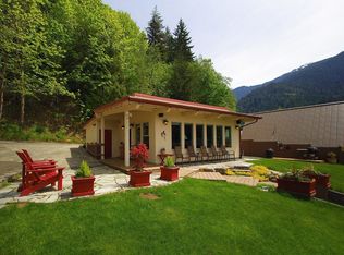 210 Longfellow Rd, Port Angeles, WA 98363