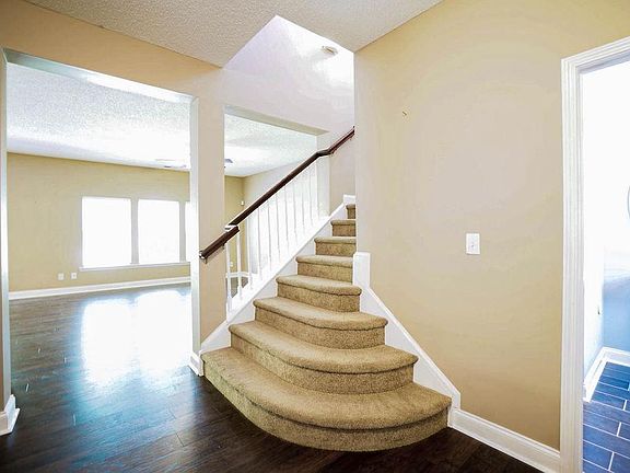 2nd image of 226 Lylic Woods Dr
