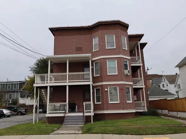 599 Rathbun St APT 1R, Blackstone, MA 01504