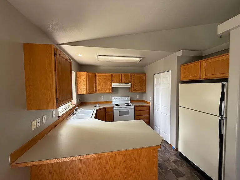1211 E Elderberry Cir — Photo 7