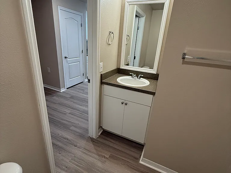 1640 Villa Capri Cir #308 — Photo 6