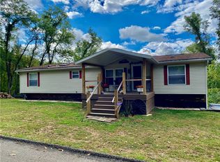 519 E Cummings Ave, Connellsville, PA 15425