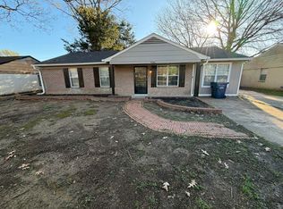 6360 Greenbriar Dr, Horn Lake, MS 38637