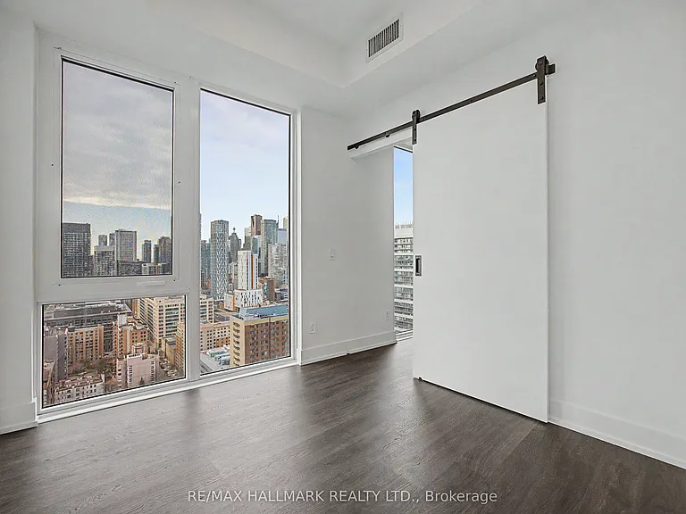 308 Jarvis St #3013 — Photo 10
