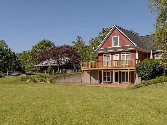 2nd image of 1541 Leesburg Newtown Rd