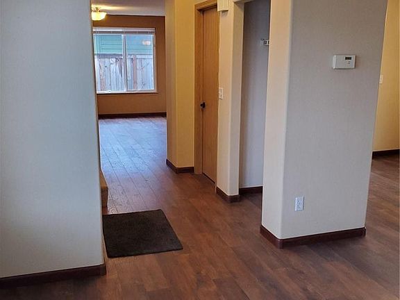 5th image of 17620 SE 22nd St