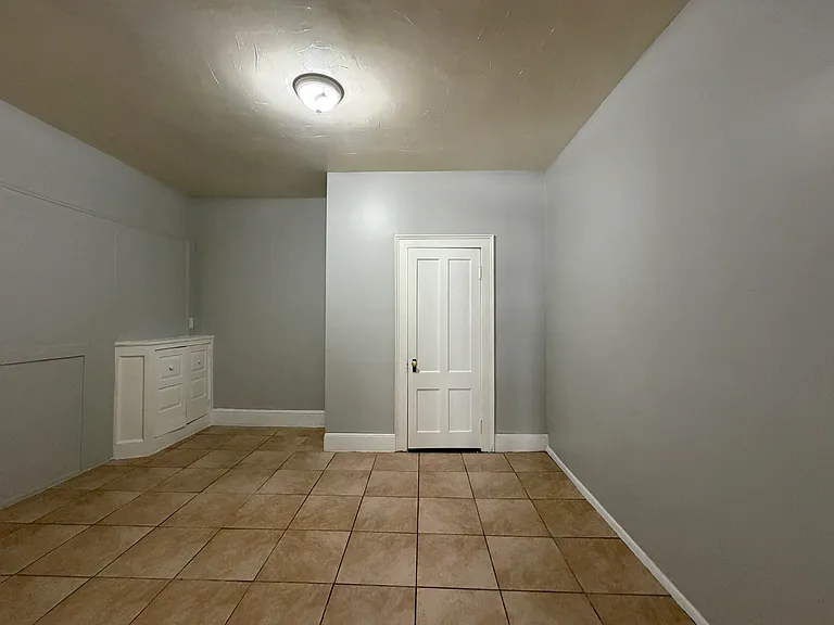 106 Rockwell Ave #1 — Photo 8