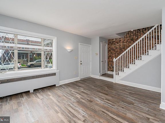 2nd image of 3050 Mayfield Ave