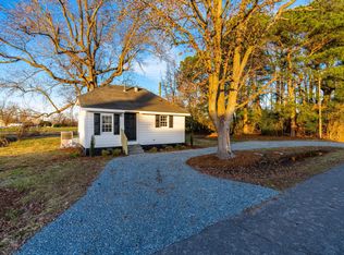51 W Carroll St, Turkey, NC 28393