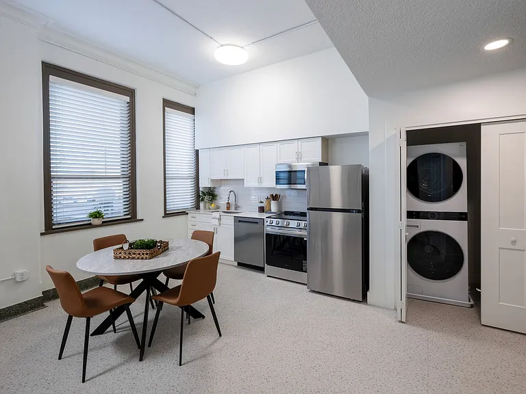St Joseph Apartments — Photo 12