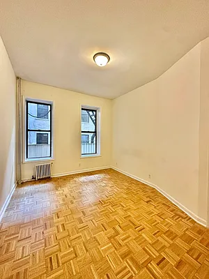 Rented by Waverly Realty Associates | media 1