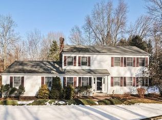 54 Ole Musket Ln, Danbury, CT 06810