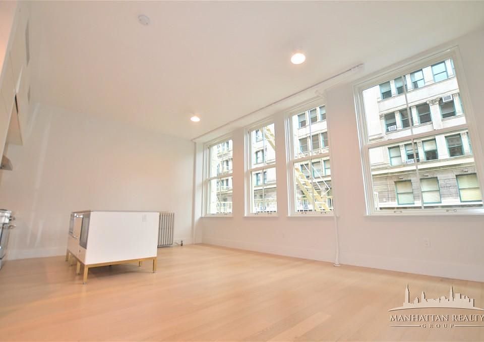 1st image of 450 Broome St APT 3e