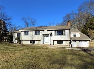 111 Kinney Rd, Amston, CT 06231