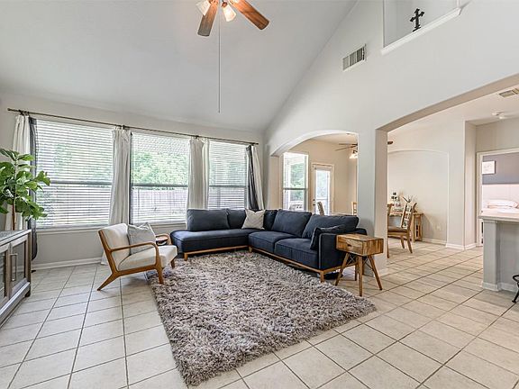 4th image of 10411 Caribou Ct
