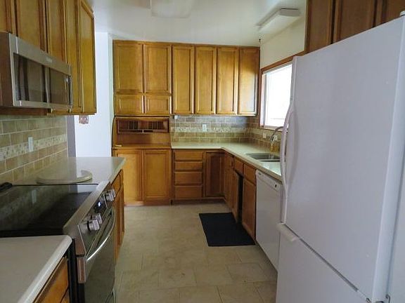 4th image of 311 Discovery St