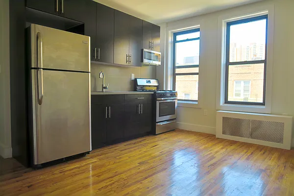 Rented by Big Square Realty LLC | media 1