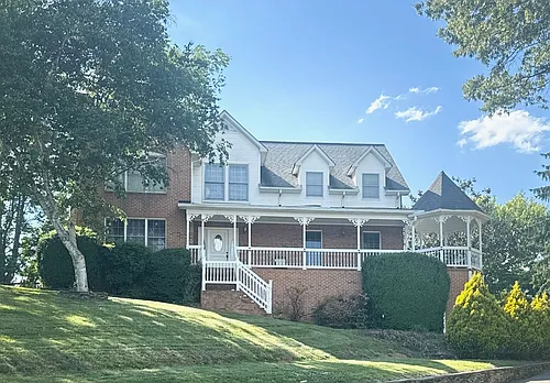 810 Lizabeth Dr Photo 1