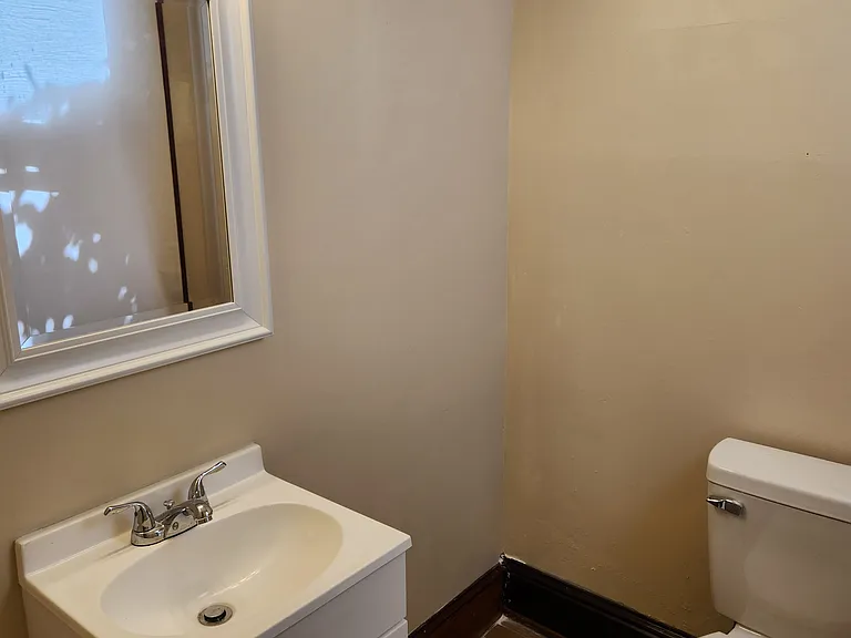450 Pennsylvania Ave — Photo 6