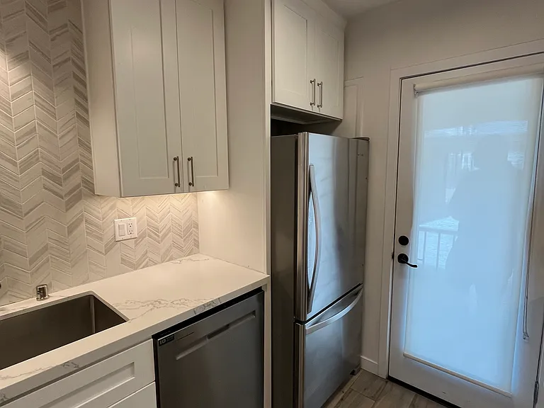 419 S Rexford Dr #2 — Photo 15