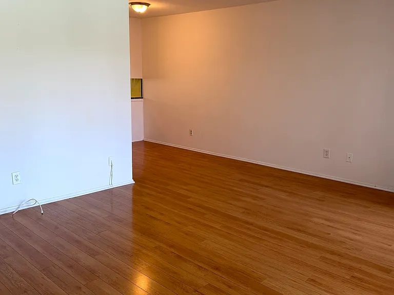 262 S Sycamore Ave #20 — Photo 22