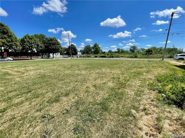218 27th St #32, Niagara Falls, NY 14303
