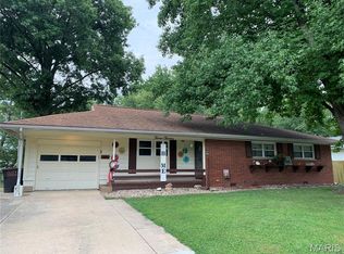 1213 Killarney Dr, Greenville, IL 62246