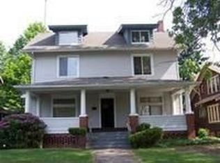 392 Crandall Ave, Youngstown, OH