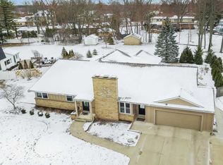 3025 Woodcliff Cir SE, East Grand Rapids, MI