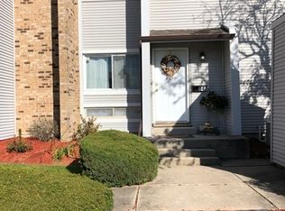 847 Oakside Ln, University Park, IL 60484