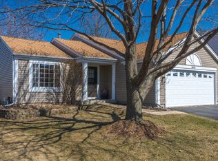 1415 Golden Oaks Pkwy, Aurora, IL 60506