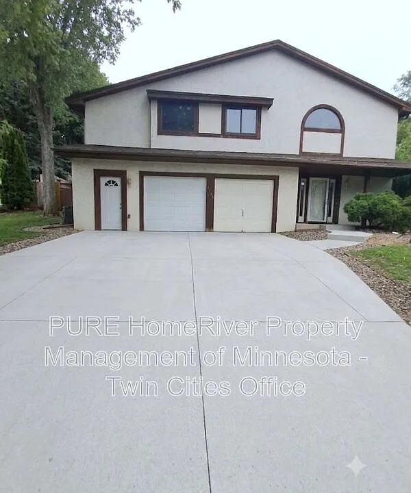 3106 Innsbruck Dr