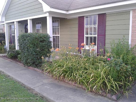 3rd image of 119 Muscadine Dr