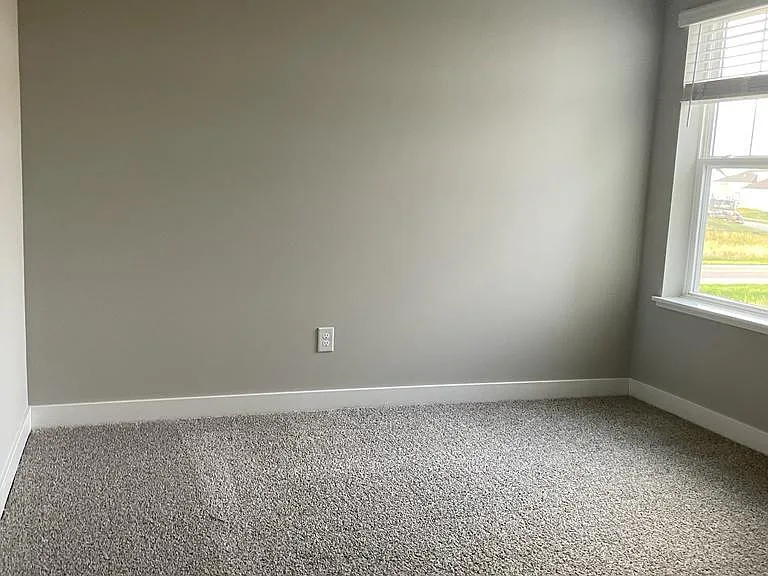 5020 Stable View Dr — Photo 2