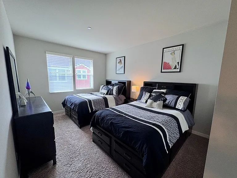 1411 NE Park Dr — Photo 15