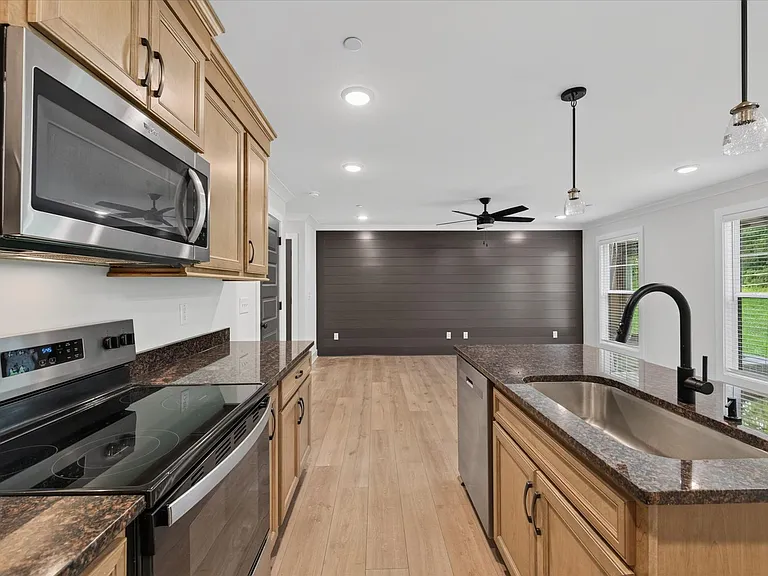 1088 Old Clarksville Pike #B — Photo 18