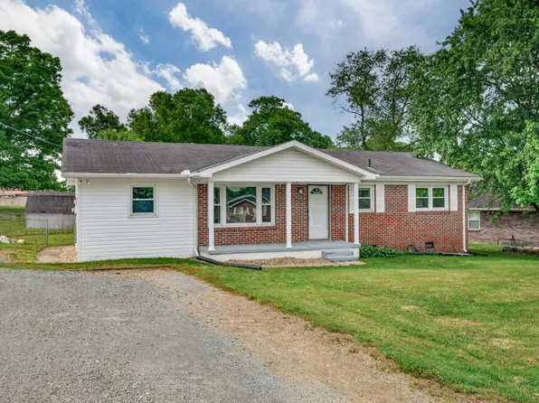 130 Circle Dr, Fayetteville, TN 37334