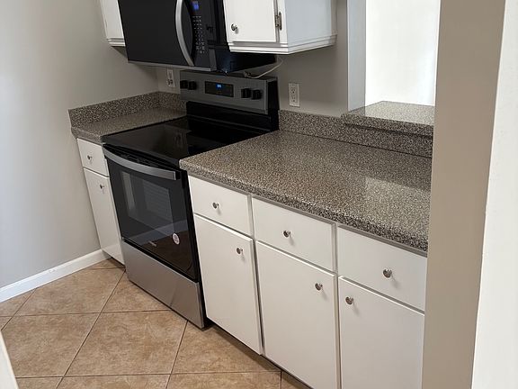 5th image of 6 Chip Ln