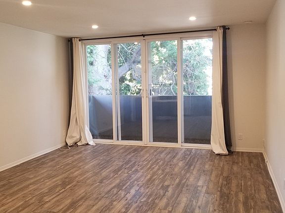 4th image of 622 Westmount Dr #0