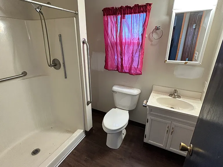 219 Douglas Ave — Photo 14