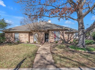 622 Stone Canyon Dr, Irving, TX 75063