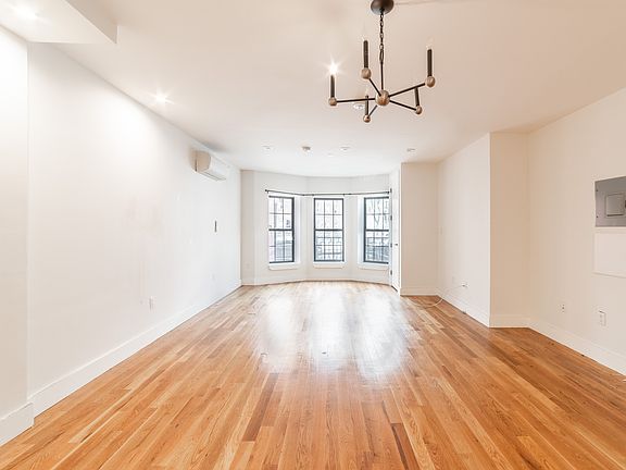 3rd image of 1772 Bergen St #1F