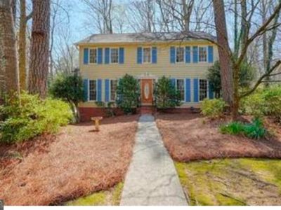 4241 Glenforest Way NE, Roswell, GA, 30075