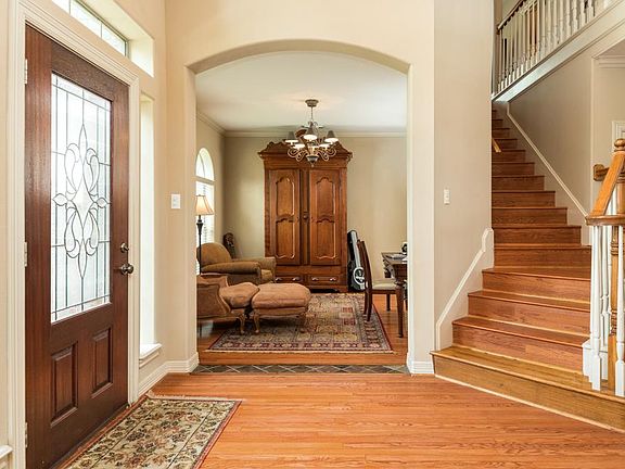 2nd image of 53 Snowberry Ct